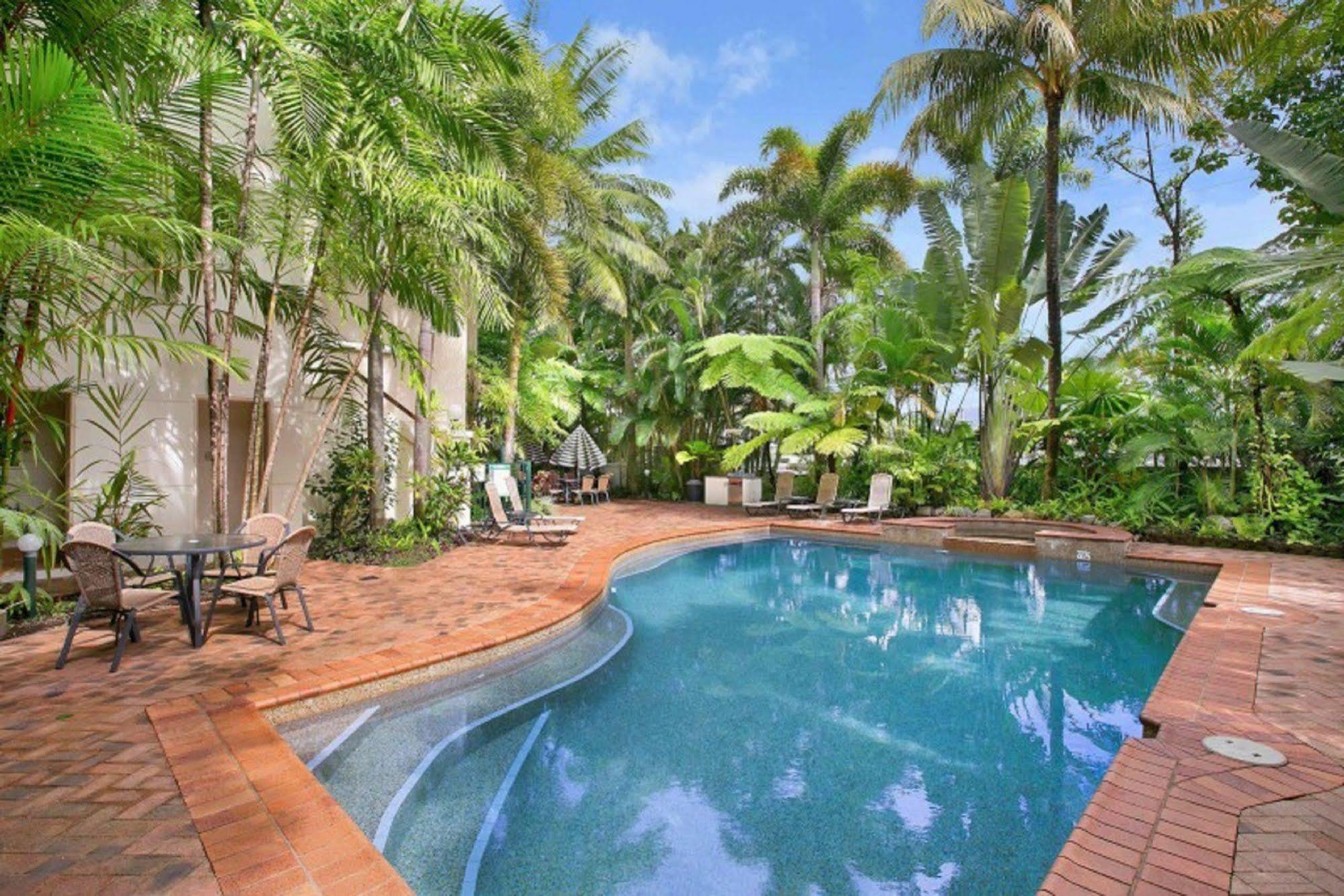 Tropic Towers Apartments Cairns Exterior foto
